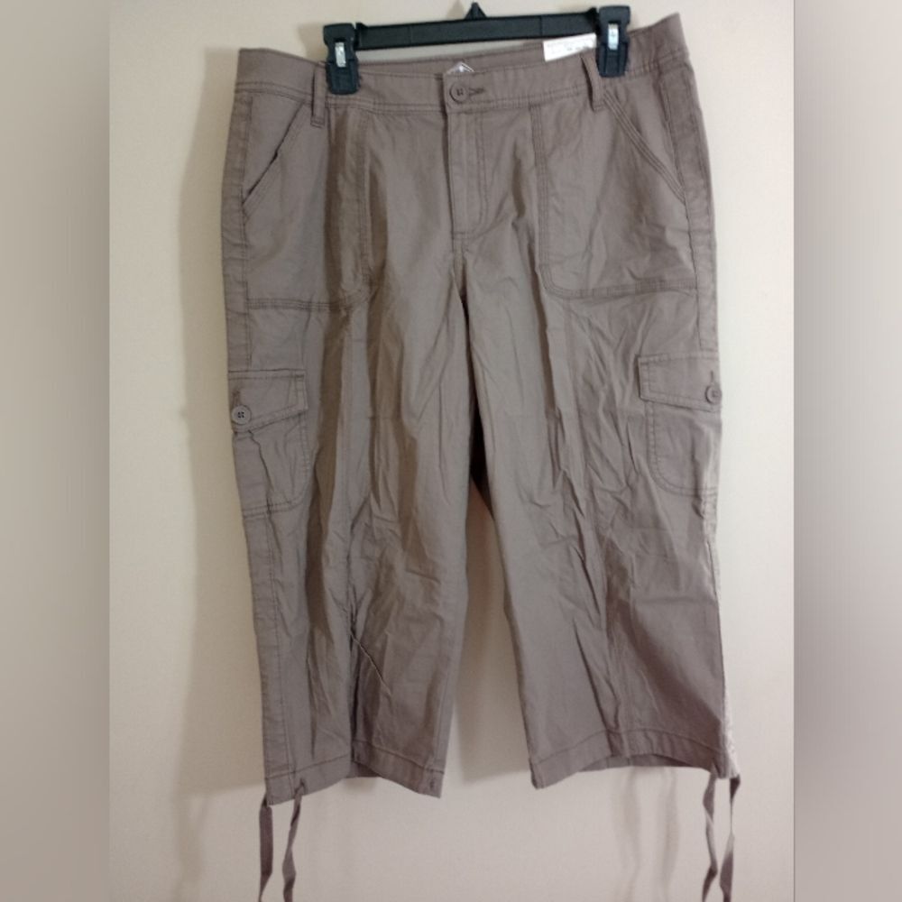 NWT St. John's Bay Cargo Capri Drawstring Leg Size 12